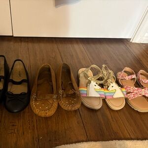 Lot of 4 girls dress shoes / sandals size 9 & 10